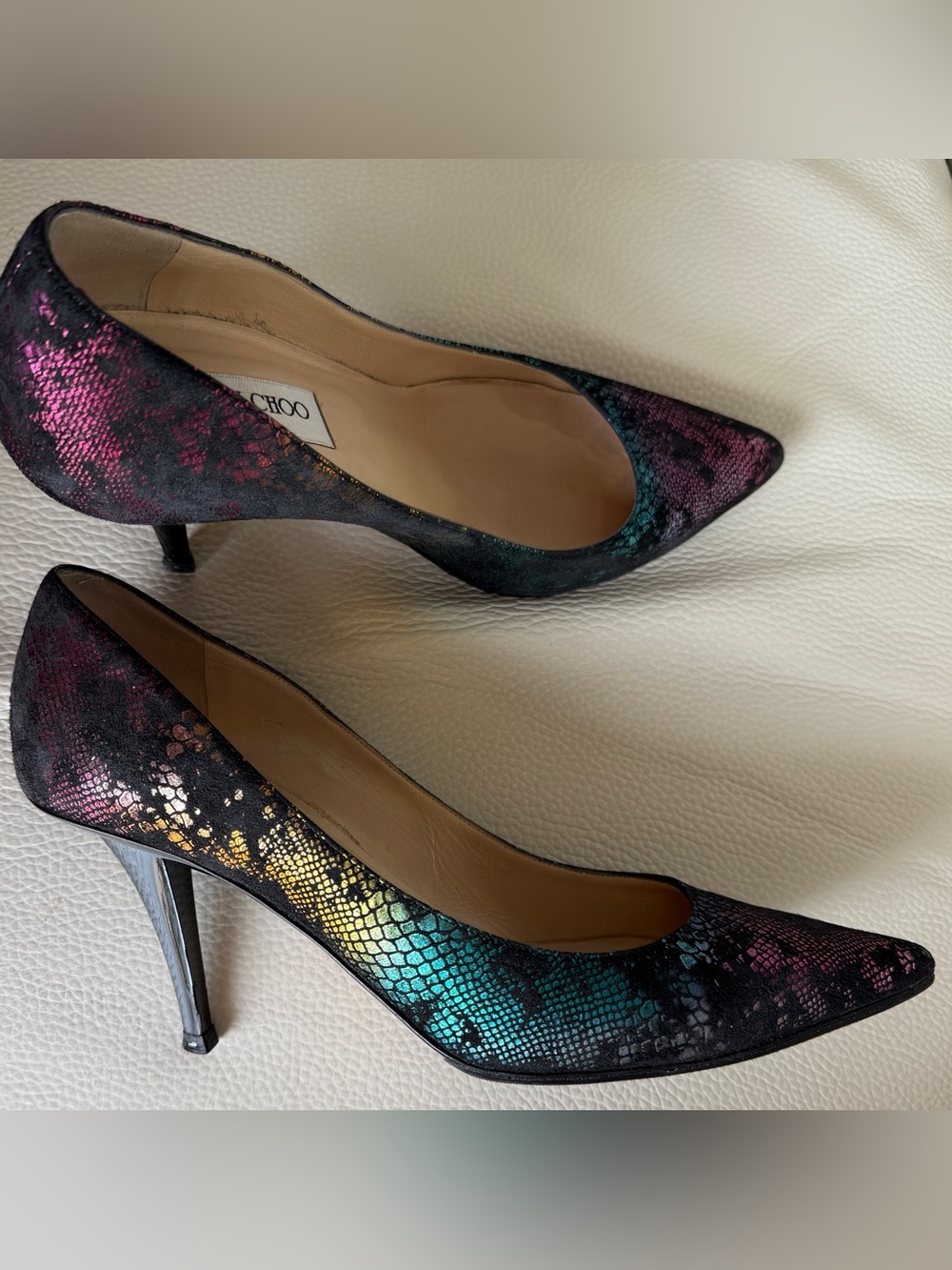 💕Jimmy Choo Multicolor Snake-Print Pointed Toe Pumps💕
